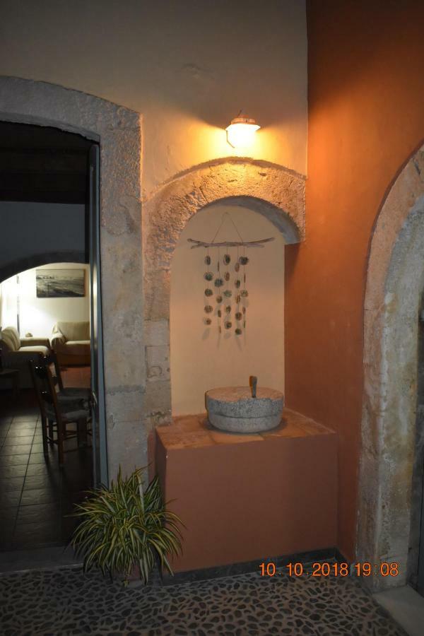 Vecchio Hotel ريثيمنو المظهر الخارجي الصورة